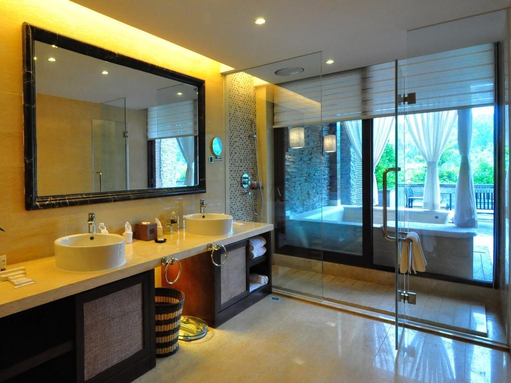 The Tang Hotel Hainan Mount Qixian Baoting Habitación foto