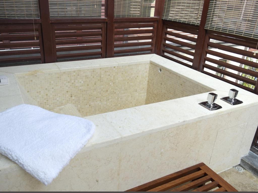The Tang Hotel Hainan Mount Qixian Baoting Habitación foto